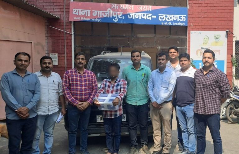 महिला से लूटपाट करने वाले दो शातिर अपराधी मुठभेड़ के बाद गिरफ्तार--