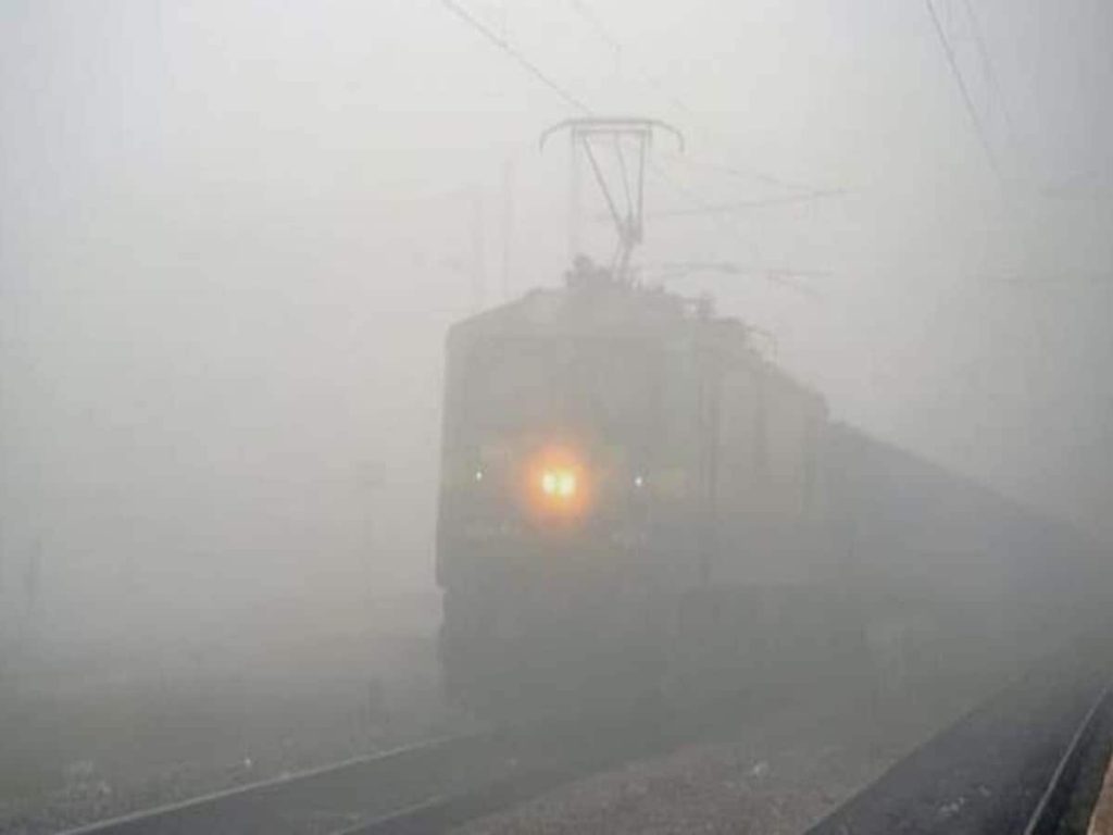 fog_affect_on_trains__1731716360995_1731716361145
