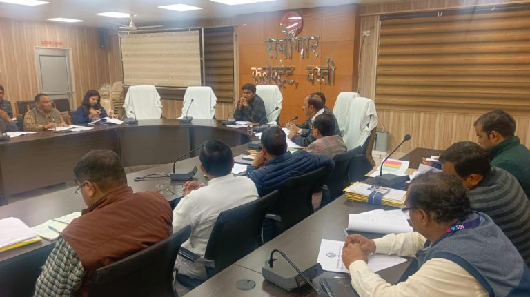 उद्योग बन्धु व व्यापार बन्धु समिति की बैठक (1)