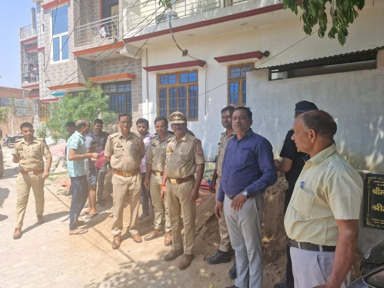 लखनऊ में नगर निगम की बड़ी कार्रवाई, ग...म-पारा में 3000 वर्गफुट सरकारी भूमि अतिक्रमण से मुक्त