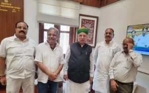 हाईकोर्ट में तीसरे दिन भी हड़ताल जारी