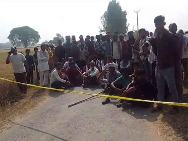 fatehpur-triple-murder-2025-04-75ef1a9b97e49a8dd919a25af0cfb164