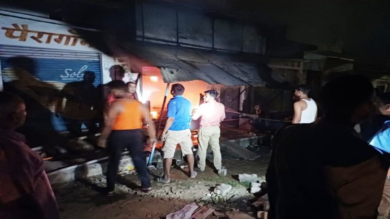 CREATOR: gd-jpeg v1.0 (using IJG JPEG v80), quality = 90