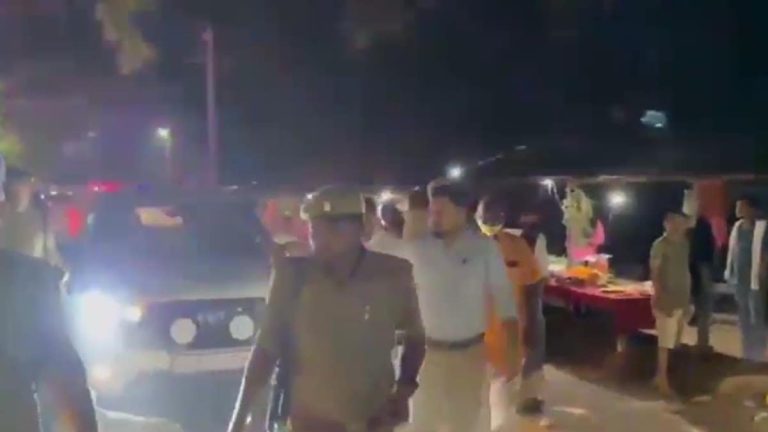 6886e216b1908-barabanki-osaneshwar-mahadev-temple-stampede-283601115-16x9