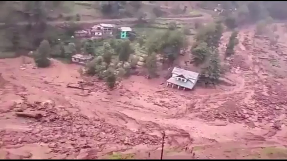 20_07_2022-flash_flood_in_doda_22907771_131119289