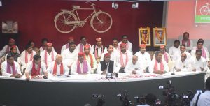 अखिलेश यादव का भाजपा सरकार पर हमला- ... साथ अन्याय, भ्रष्टाचार और माफिया राज से जनता त्रस्त