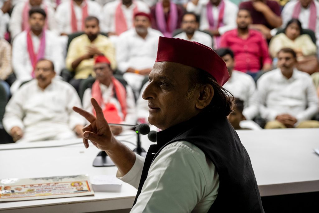 भाजपा ने सत्ता का दुरुपयोग कर वोटों की डकैती की, लोकतंत्र खतरे में