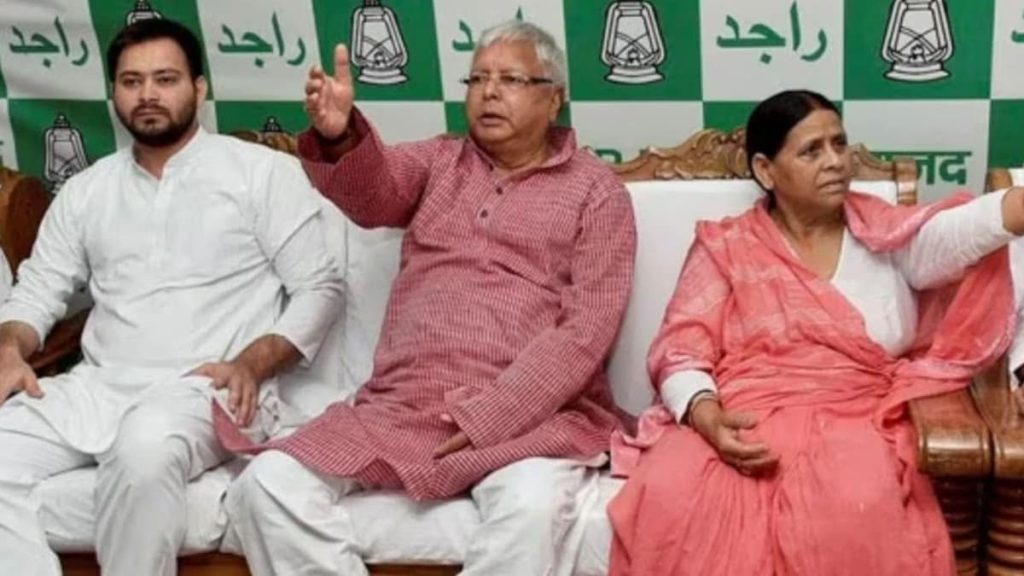 68ec94edeaa13-tejashwi-yadav--lalu-yadav--rabri-devi-135800869-16x9 (1)