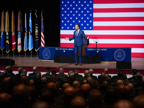 US-MILITARY-DEFENSE-MEETING-25_1759547388626_1759547400967