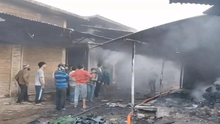 Kanpur-Fire_V_jpg--1280x720-4g