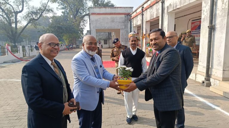 WhatsApp Image 2025-12-13 at 18.01.16