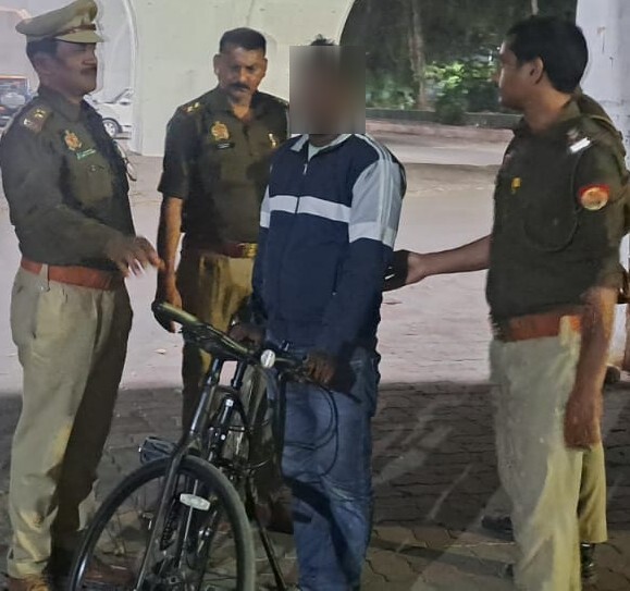 गौतमपल्ली पुलिस ने शातिर चोर को दबोचा, डेढ़ लाख की साइकिल बरामद