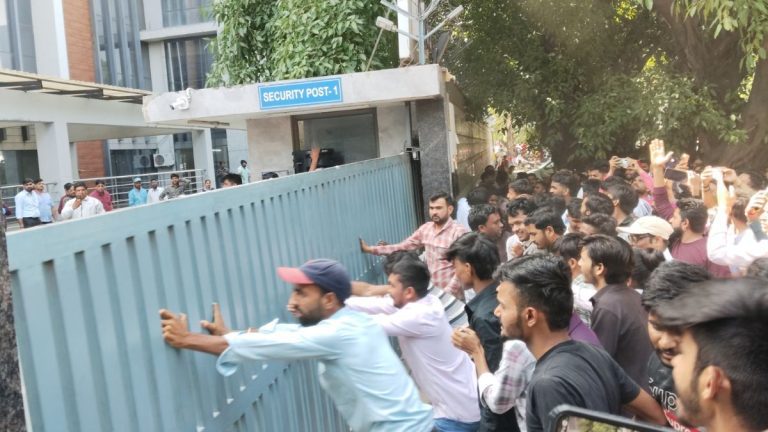 Noida-Protest-(4)-1776141298176