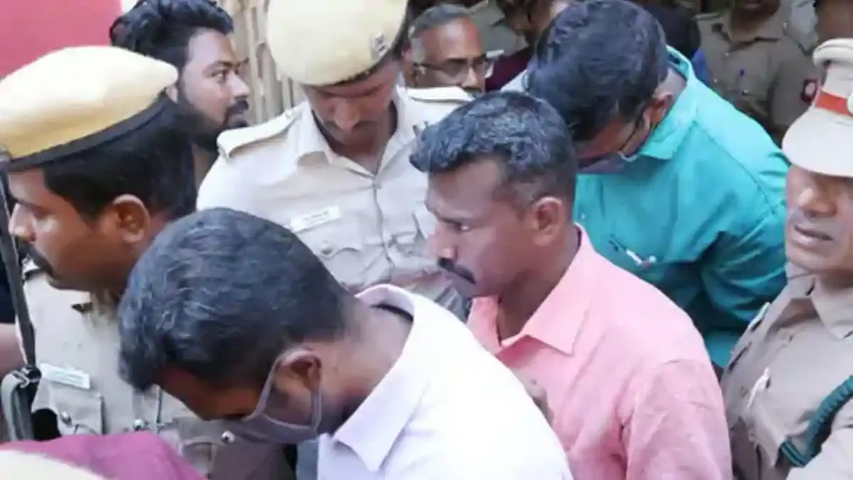 e1f8382b-eccf-43d8-bc62-970dc5325af6