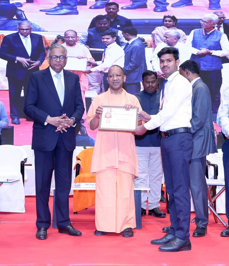 इमर्जिंग तकनीक से विकास को मिलेगी न... कृत्रिम बुद्धिमत्ता से हर क्षेत्र में आएगा बदलाव-