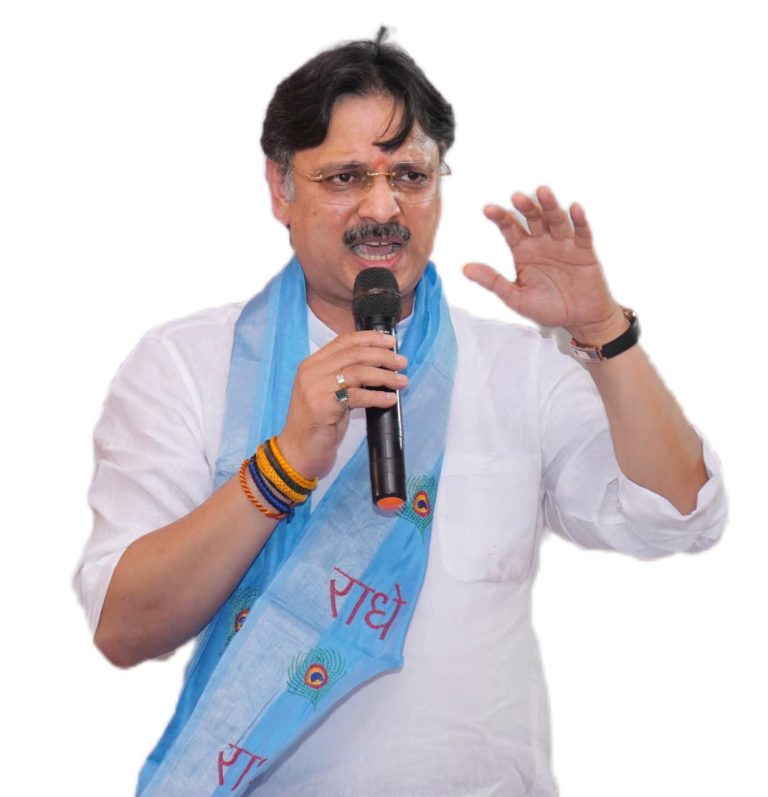 सरोजनीनगर में महापुरुषों की प्रतिमाओं के उन्नयन से सामाजिक समरसता को मिल रही नई दिशा